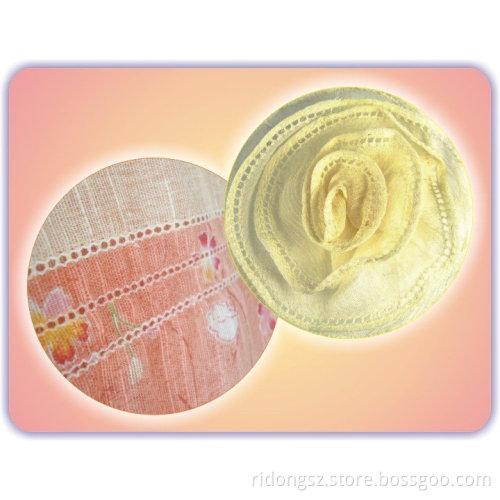 Double needle picot stitch machine with cutter